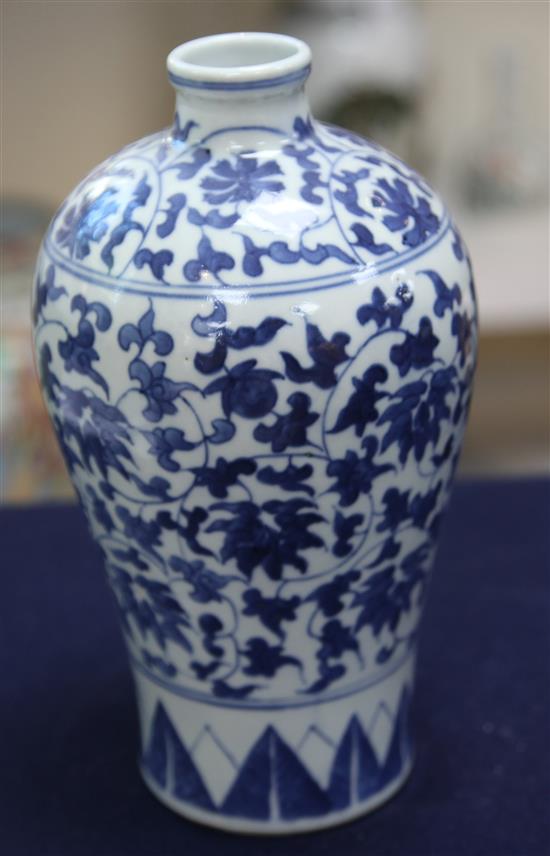 A Chinese blue and white meiping, 22cm
